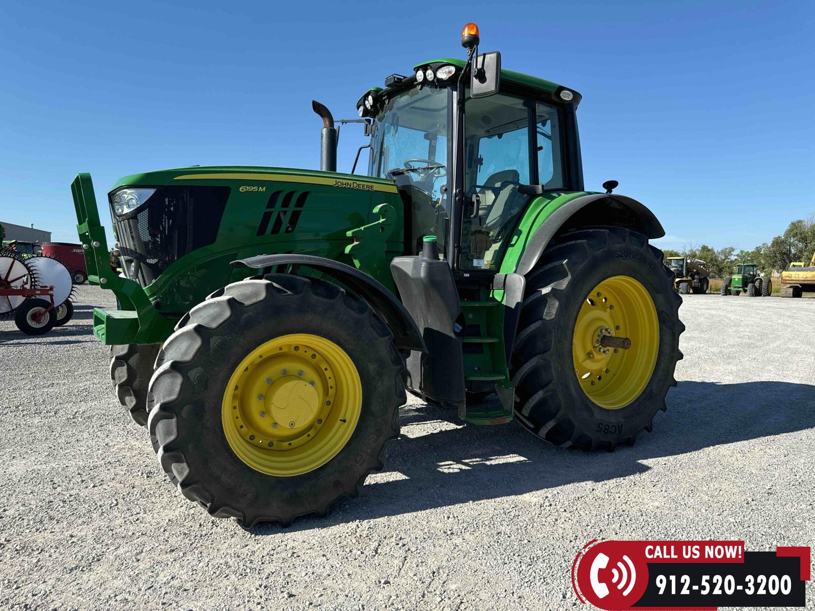 2021 John Deere 6195M