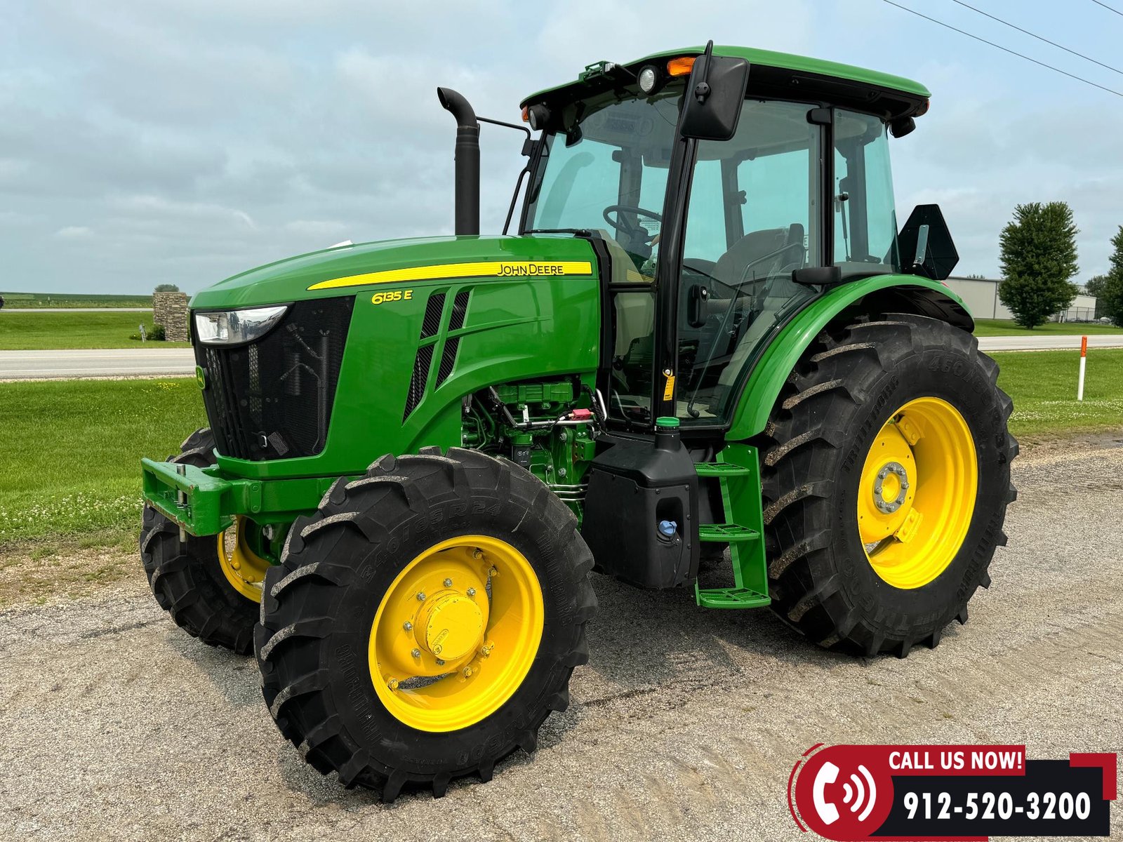 2022 John Deere 6135E